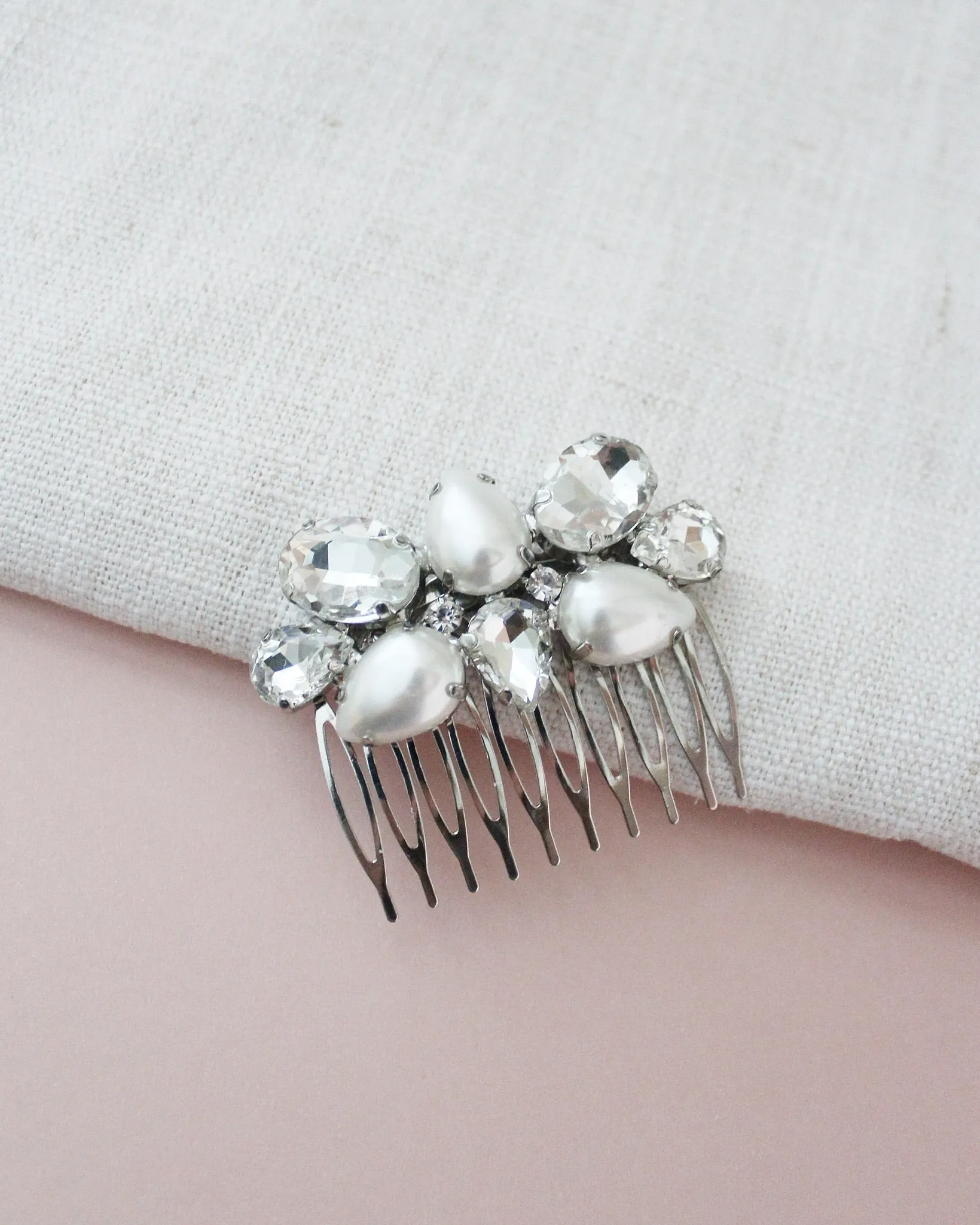 Aria Teardrop Hair Comb