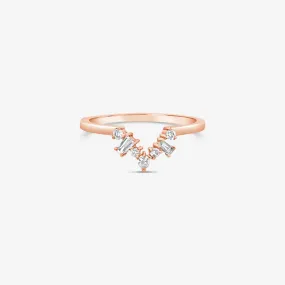 Baguette & Round Diamond V Ring