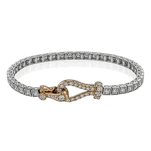 Buckle Bracelet in 18K Gold with Diamonds