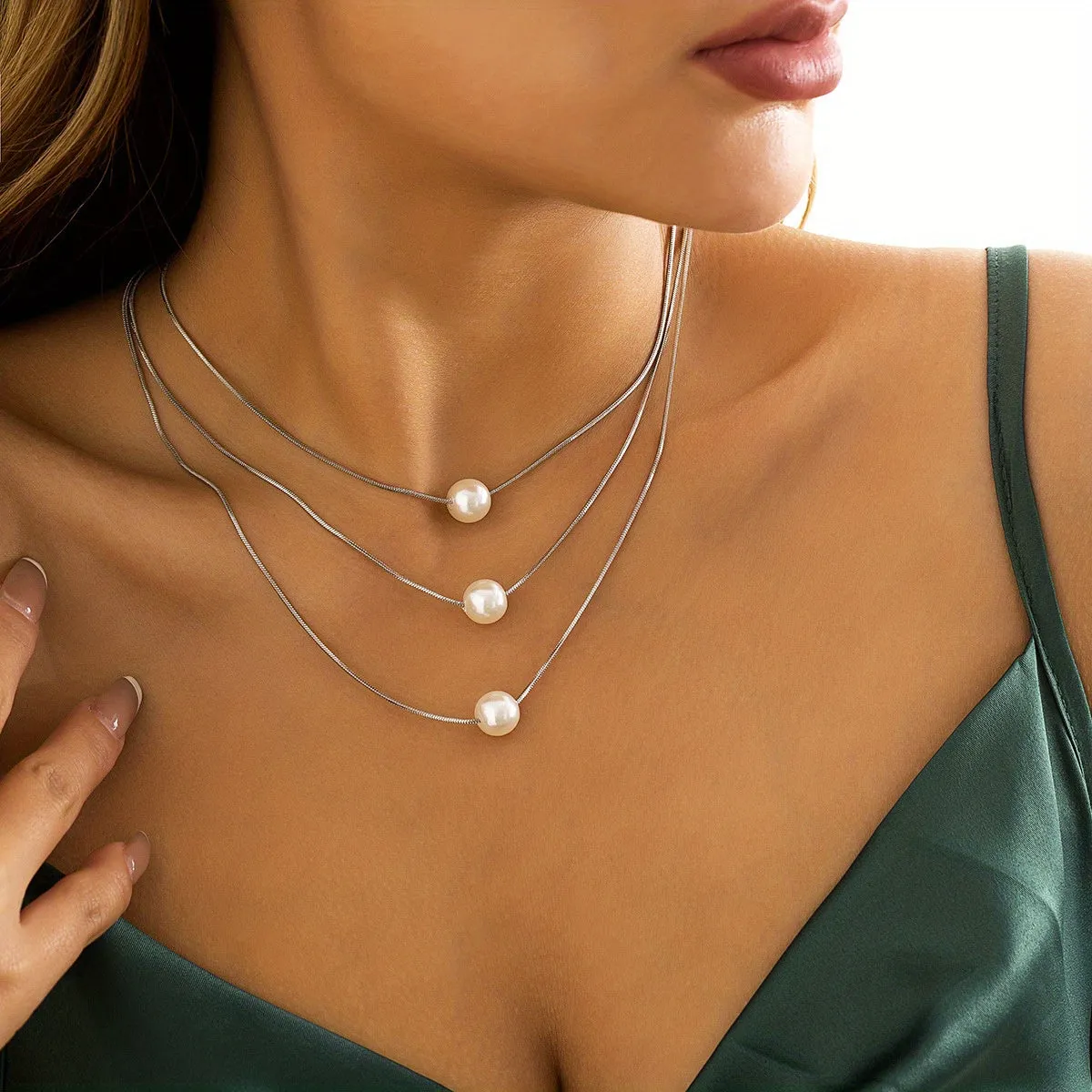 Gorgeous Faux Pearl Multi-Layer Necklace: A Delicate Design Perfect for Any Occasion - A Perfect Gift for Women & Girls!