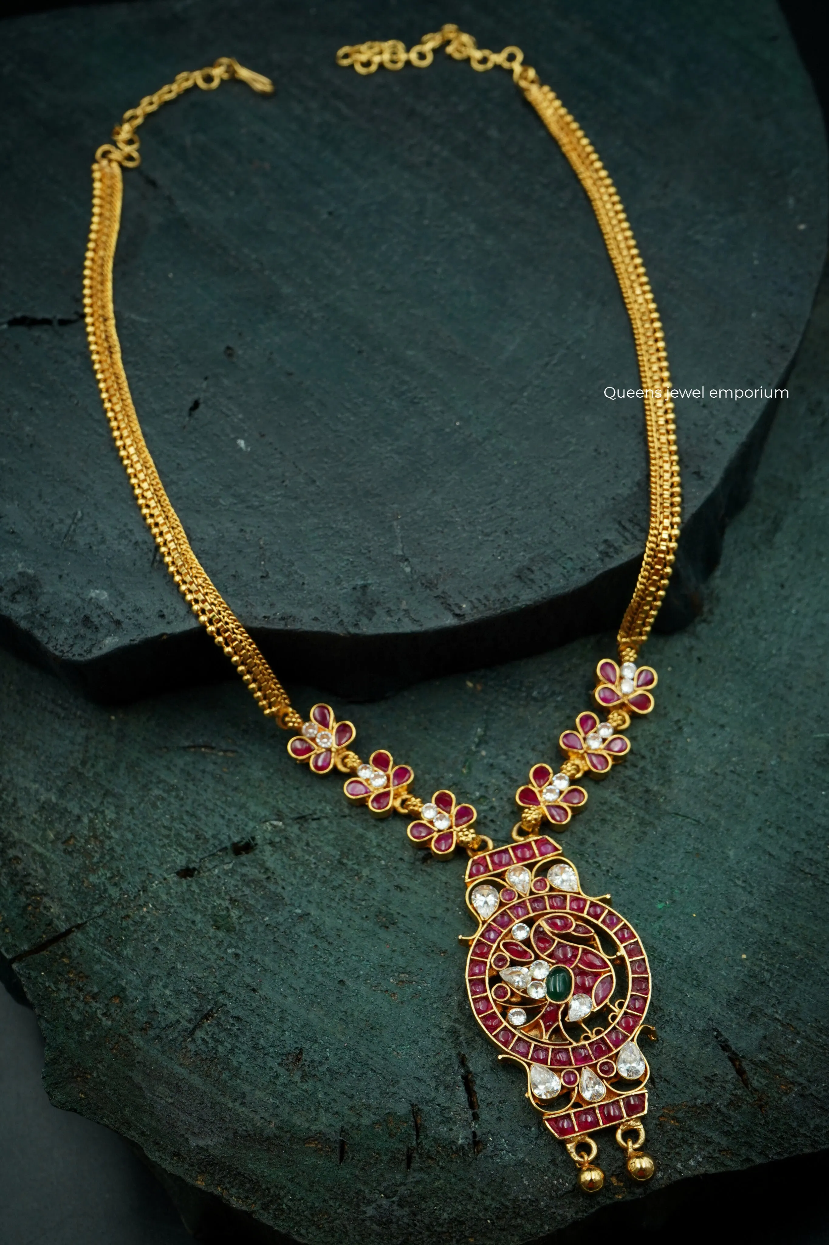 HAANMITHA NECKLACE