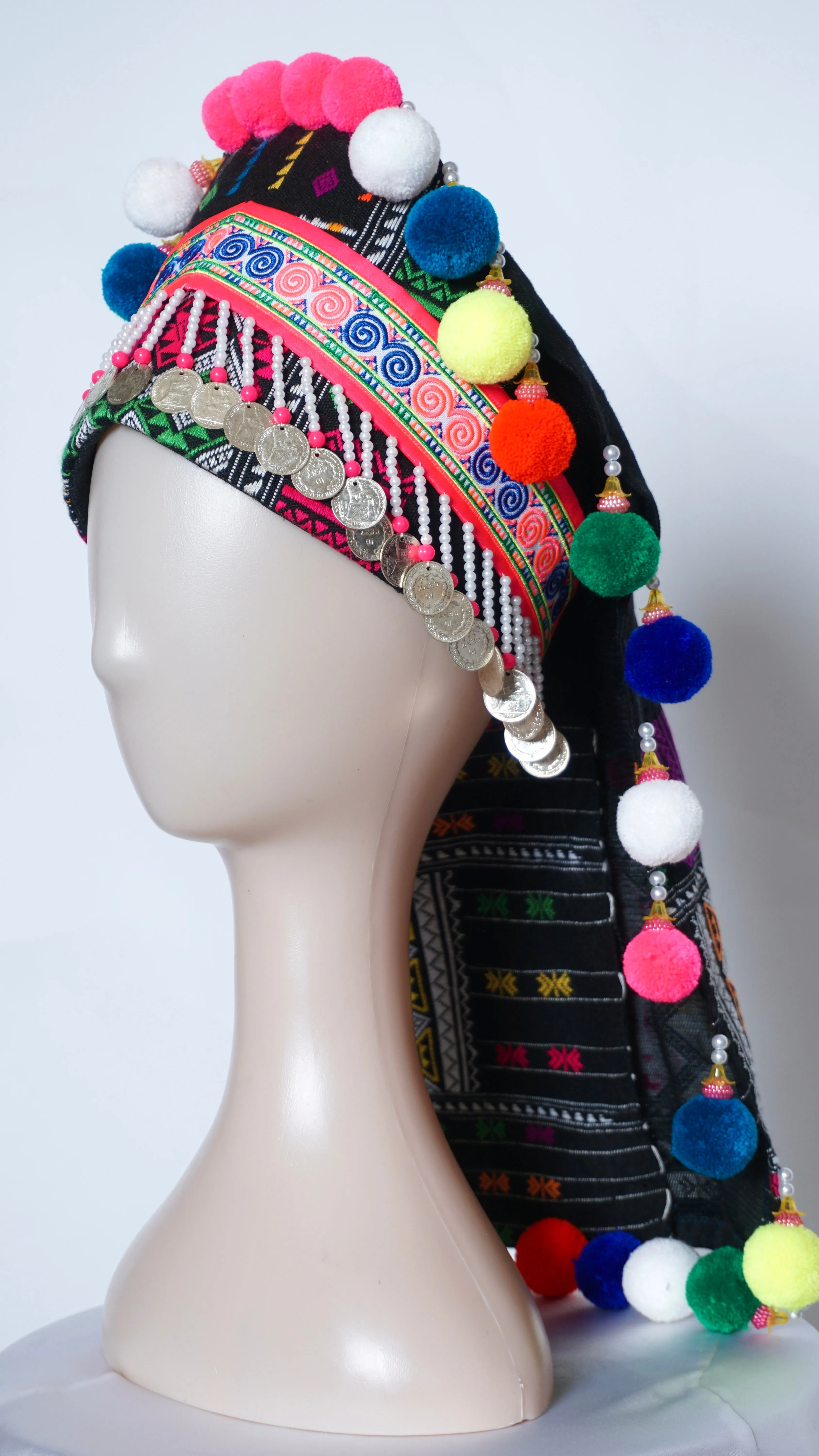 *Hmong Txaij Hat (20"-21")