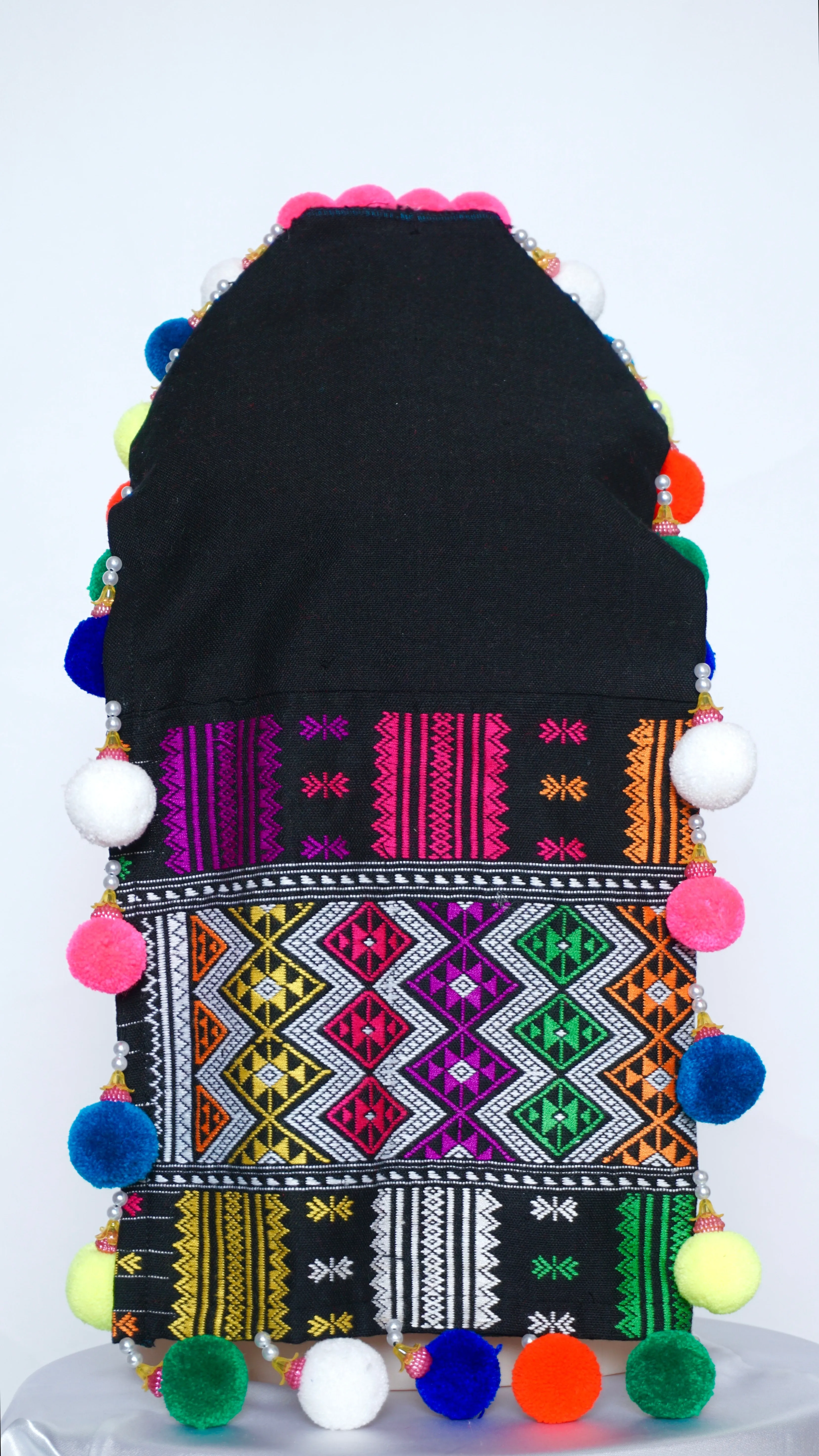 *Hmong Txaij Hat (20"-21")