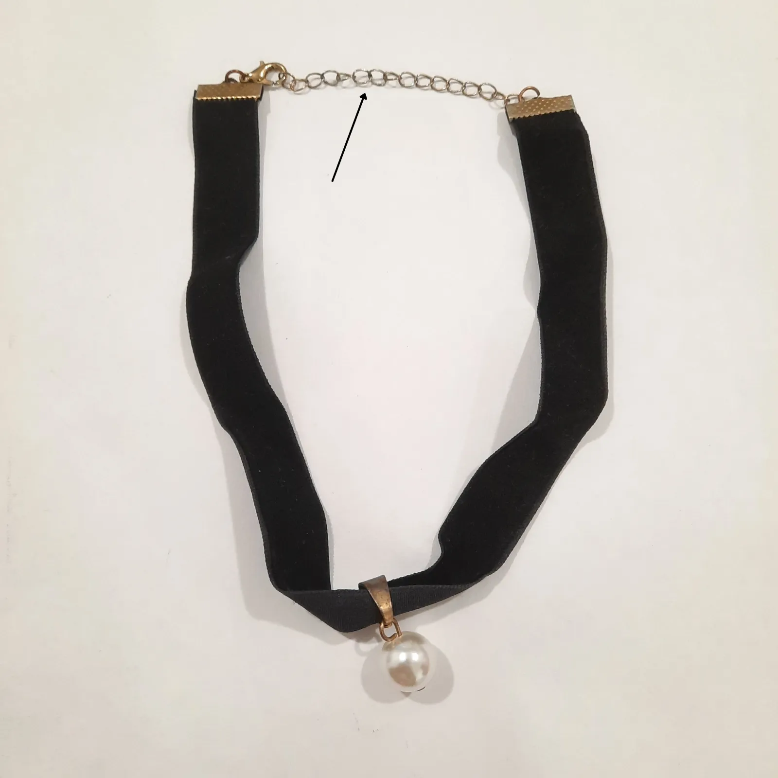 Single Pearl Black Choker - Sample