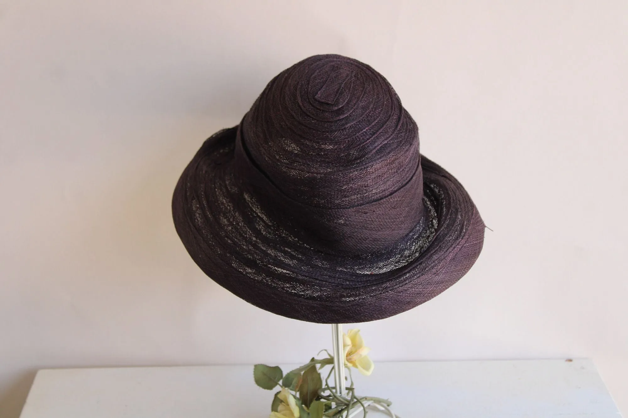 Vintage 1930s 1940's Navy Blue Straw wide Brimmed Hat