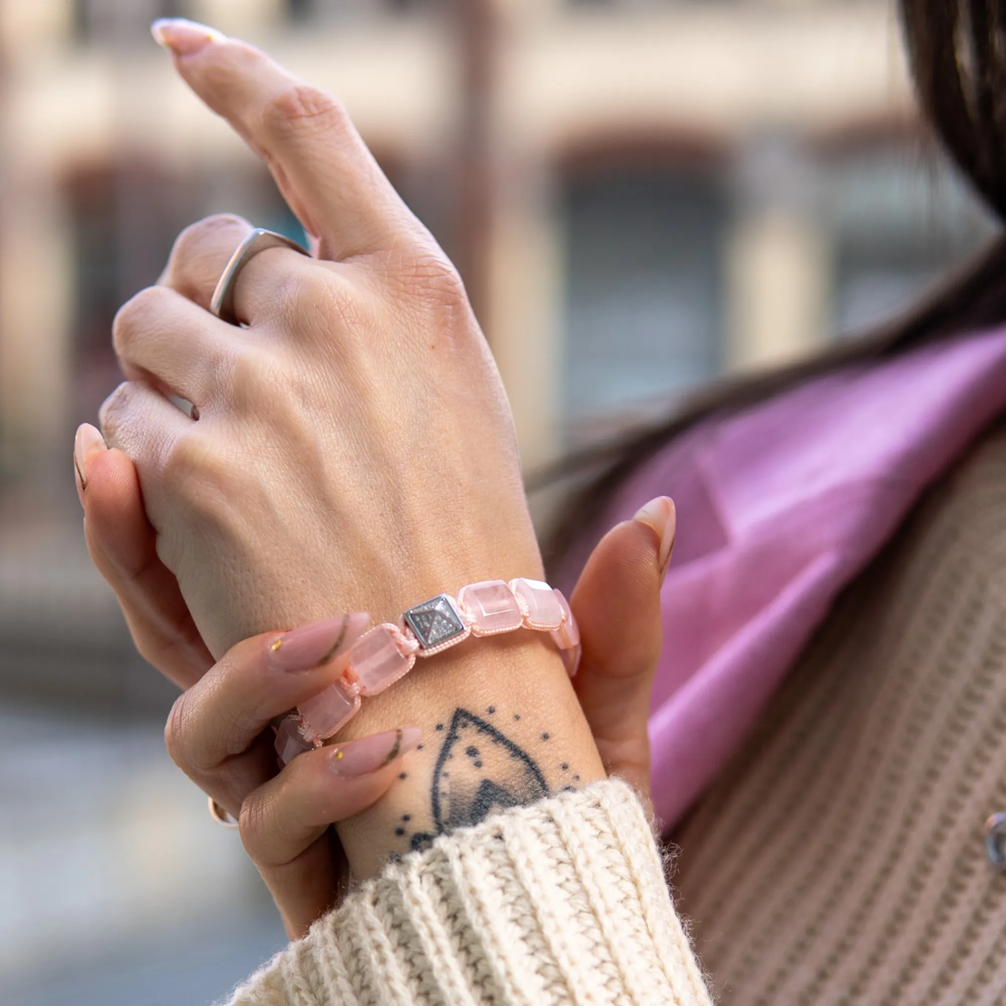 Women's PINK QUARTZ Flat bead Bracelet with Pyramid Diamond